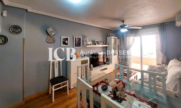 Resale - Apartment / flat -
Torrevieja - Centro