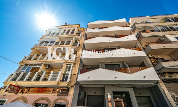 Resale - Apartment / flat -
Torrevieja